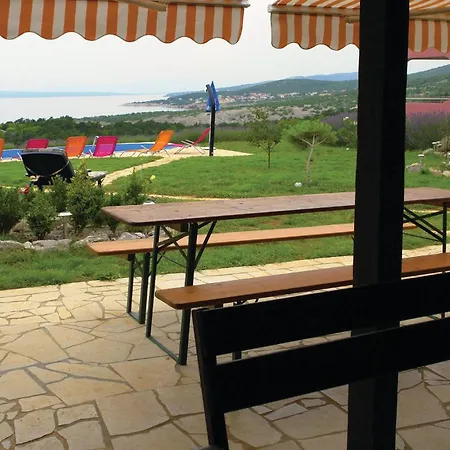 2 Bedroom Lovely In *