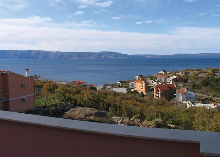 2 Bedroom Lovely In Klenovica